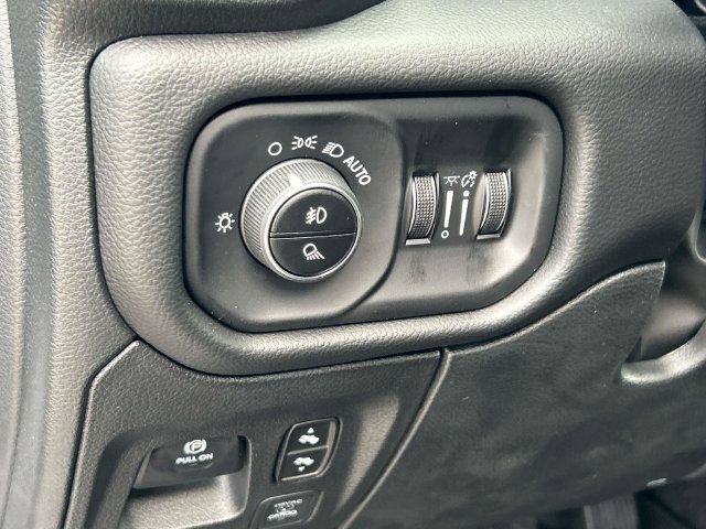 New 2027 RAM 1500 4x4 Crew Cab image 23