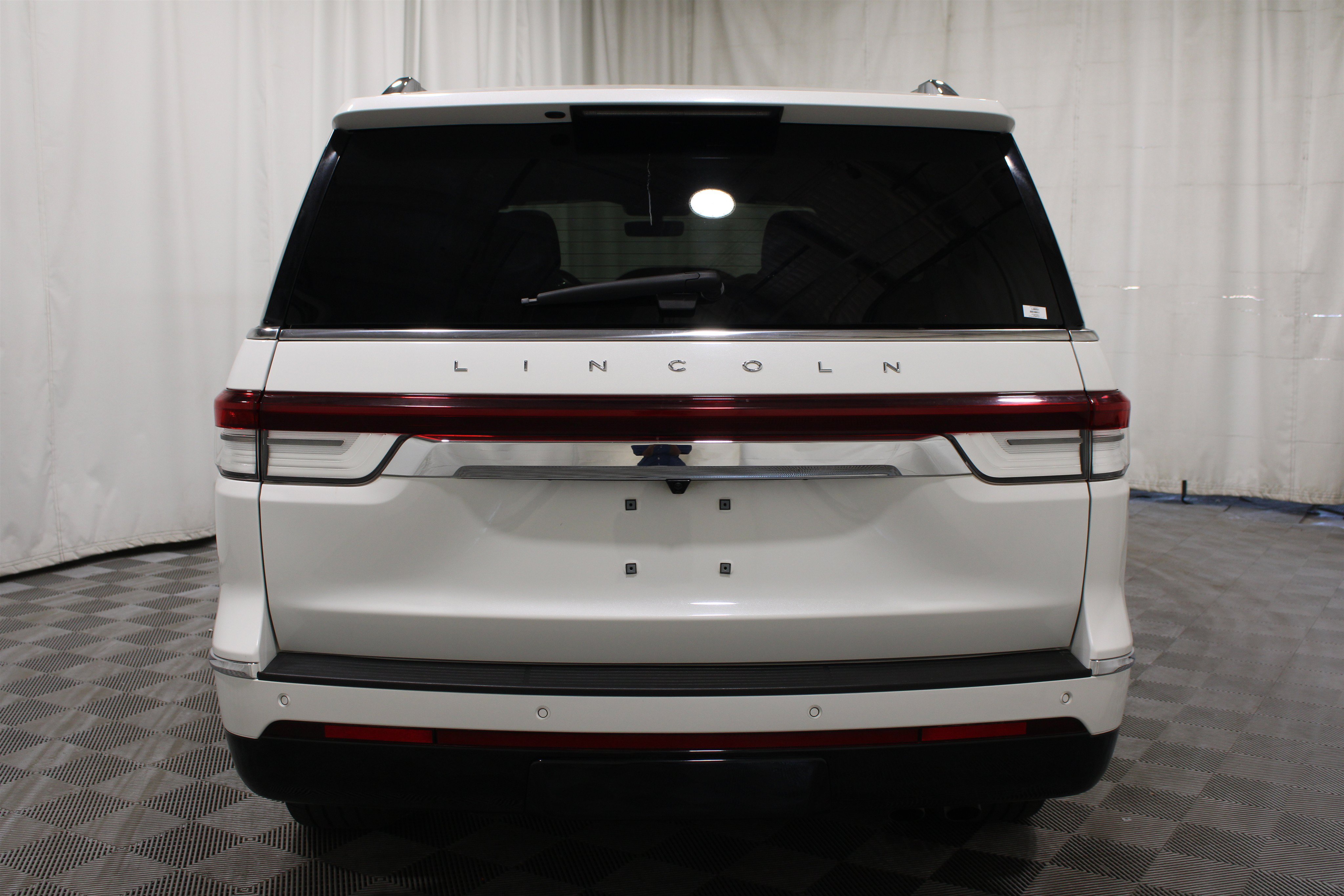 Certified 2024 Lincoln Navigator Reserve AWD/4WD image 34