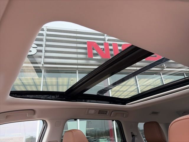 New 2026 Nissan Pathfinder Platinum image 24