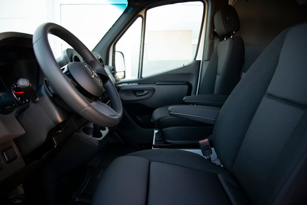 New 2026 Mercedes-Benz Sprinter 2500 image 13