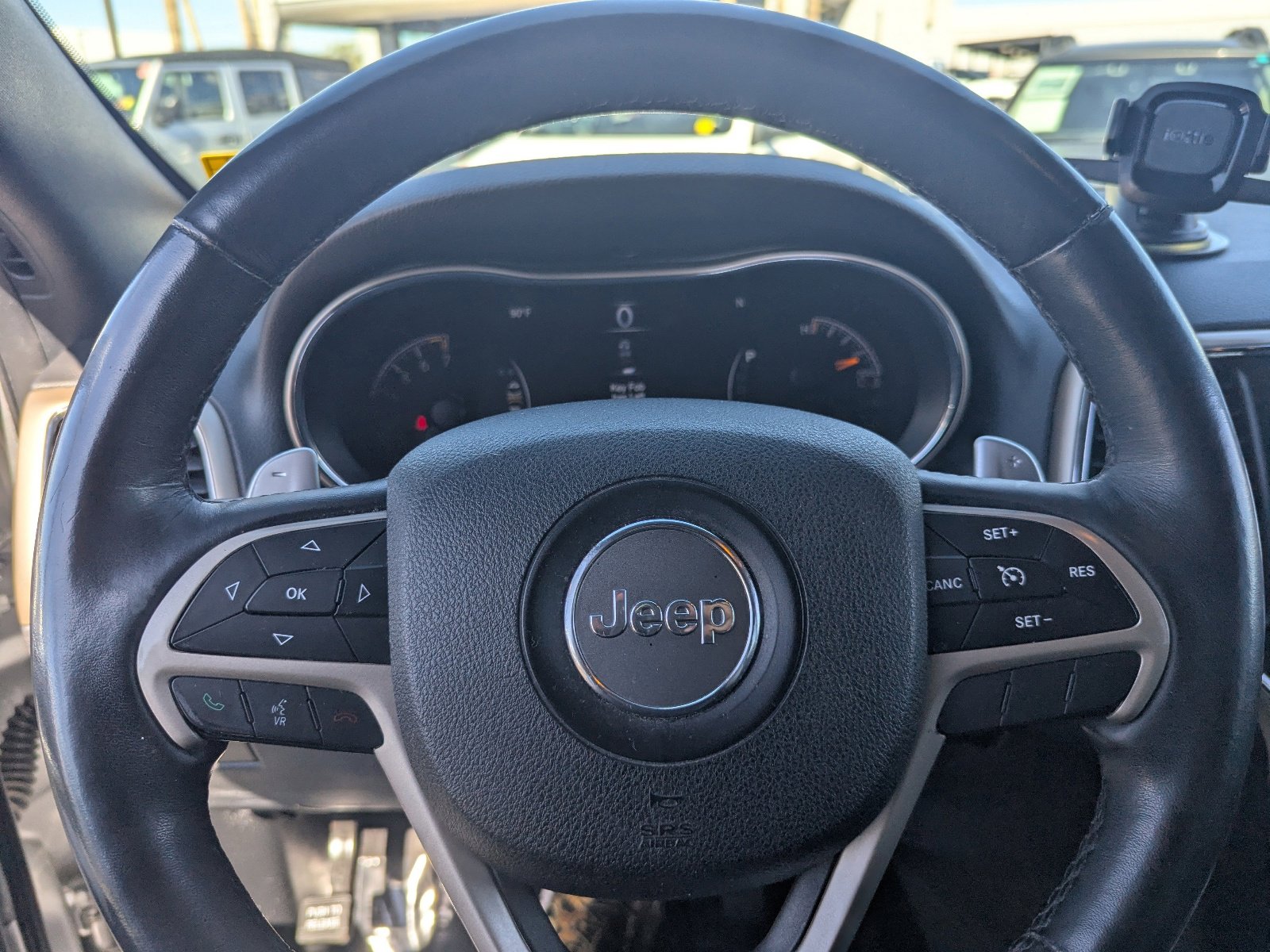 Used 2015 Jeep Grand Cherokee Laredo w/ Quick Order Package 23E image 28