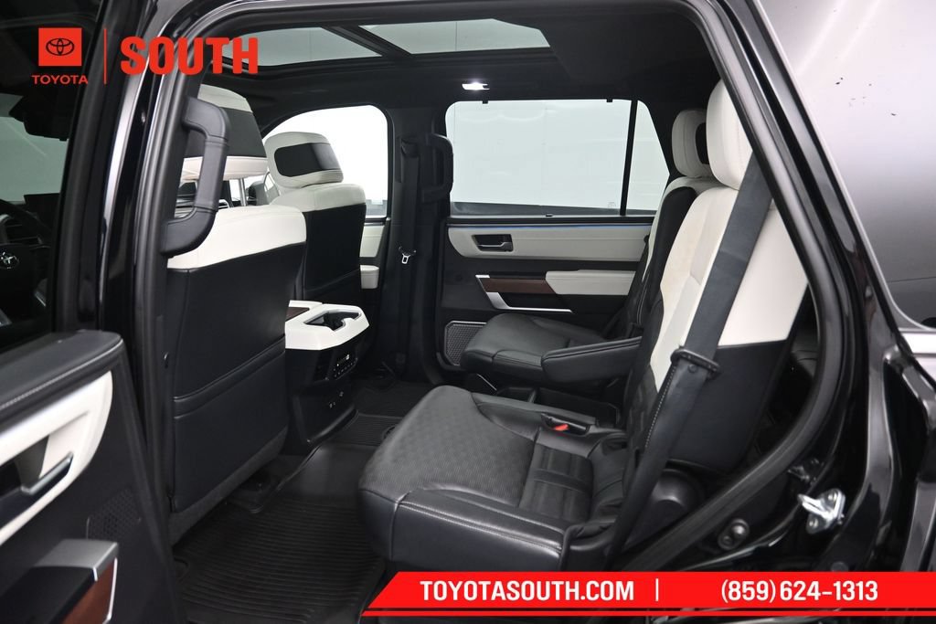 Used 2024 Toyota Sequoia Capstone AWD/4WD image 10