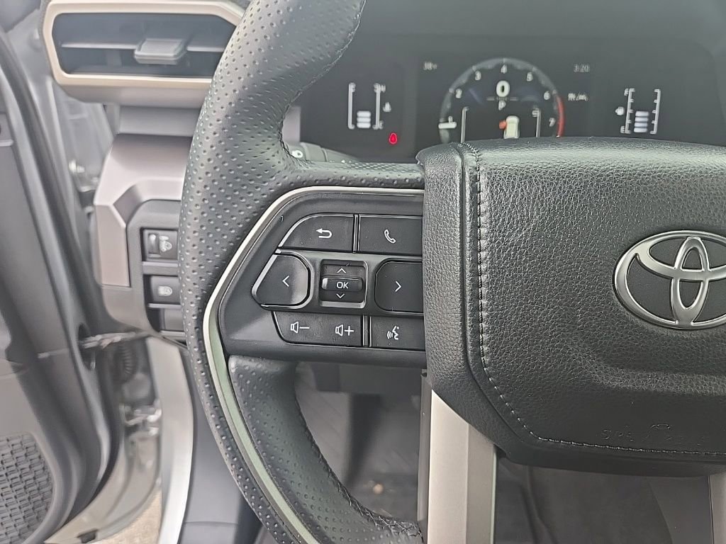 Used 2025 Toyota 4Runner SR5 image 20