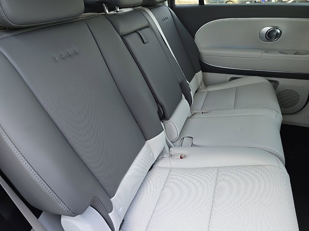 New 2026 Hyundai Ioniq 9 SEL image 24