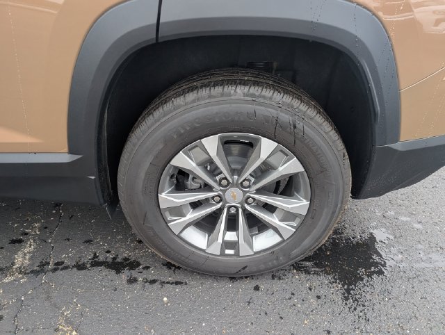 New 2027 Chevrolet Equinox LT w/ Convenience Package II FWD image 22