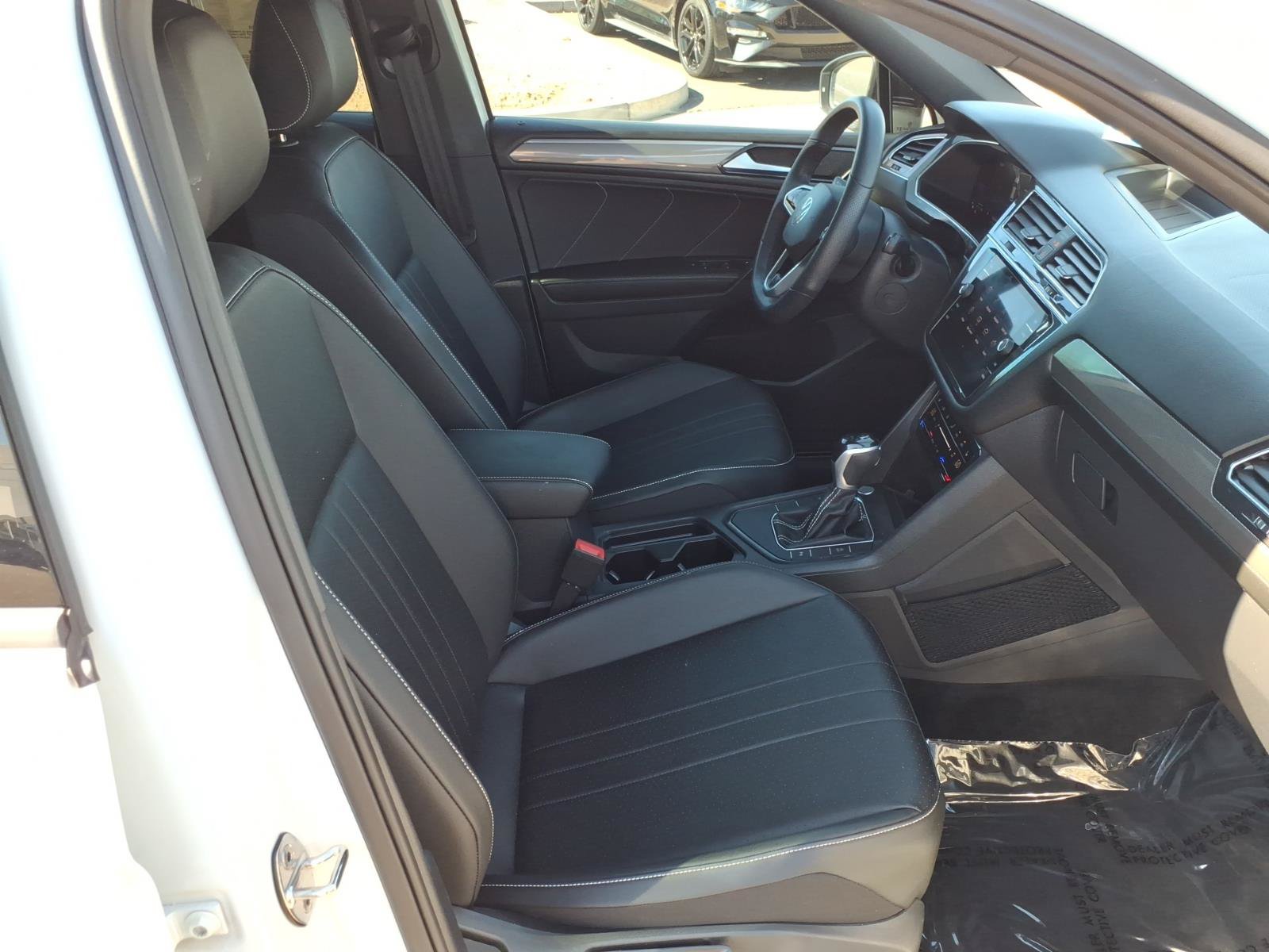 Certified 2023 Volkswagen Tiguan SE R-Line FWD image 12