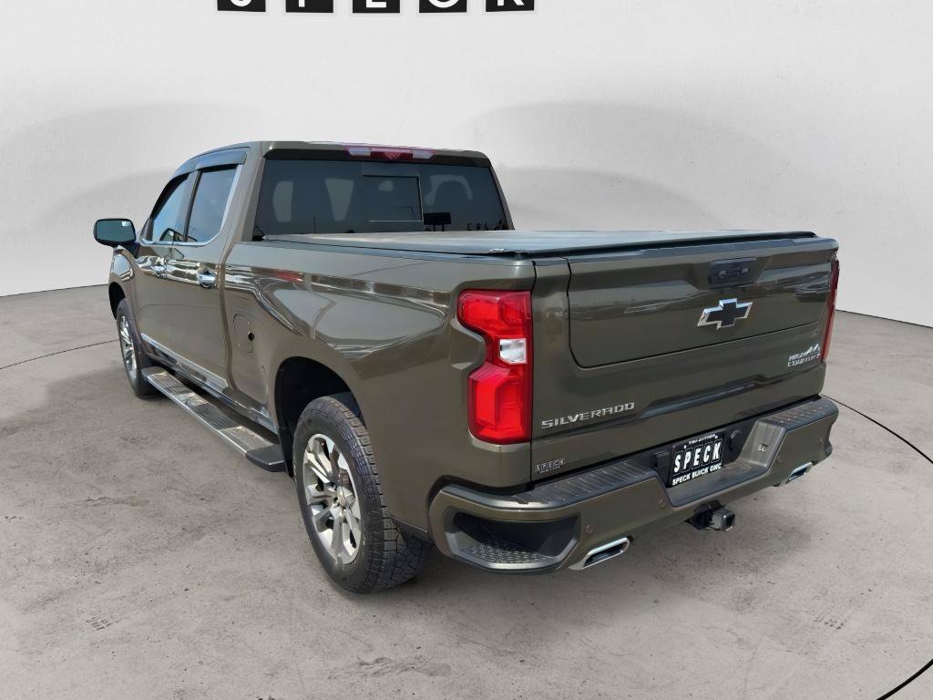 Used 2023 Chevrolet Silverado 1500 High Country w/ Technology Package AWD/4WD image 3