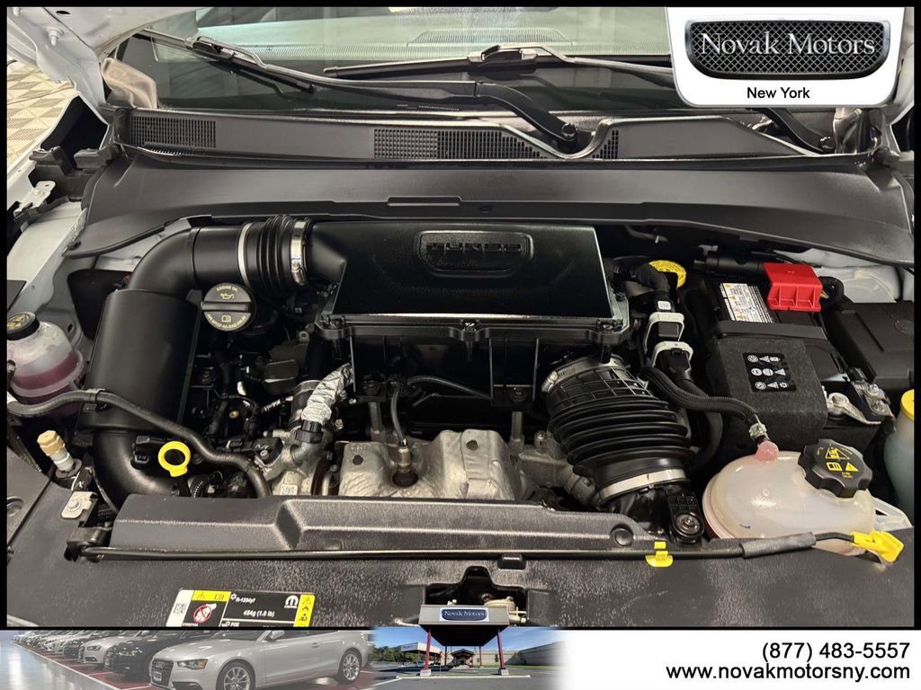 Used 2023 Jeep Compass Limited w/ Sun and Sound Group image 11