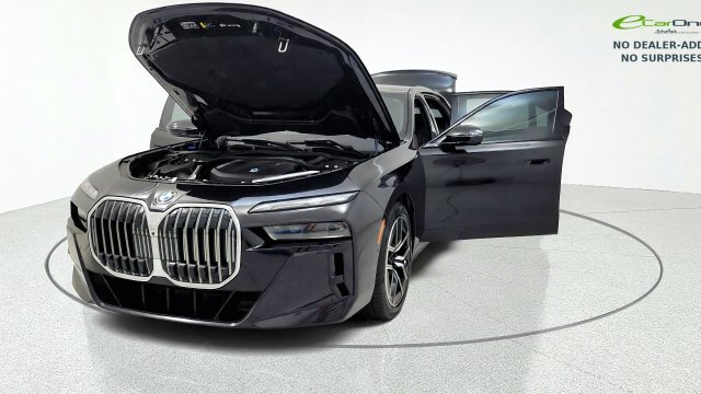 Used 2026 BMW 740i xDrive AWD/4WD image 19