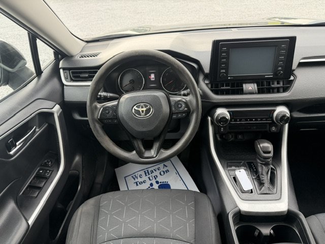 Used 2020 Toyota RAV4 XLE FWD image 13