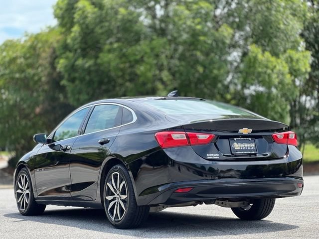 Used 2017 Chevrolet Malibu LT w/ Leather Package FWD image 7