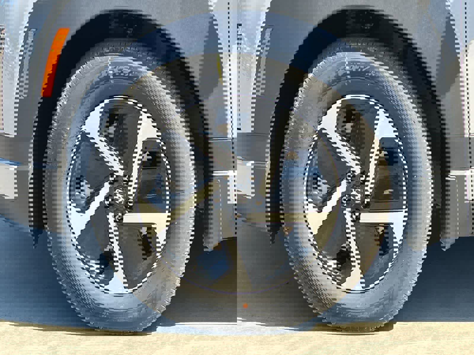 New 2026 Hyundai Ioniq 9 SE image 27