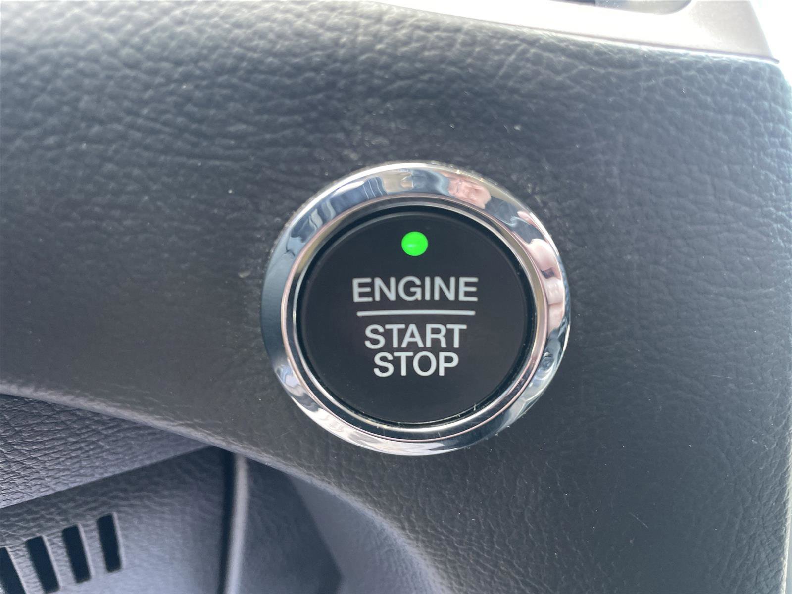 Used 2024 Ford Edge SEL w/ Convenience Package AWD/4WD image 22