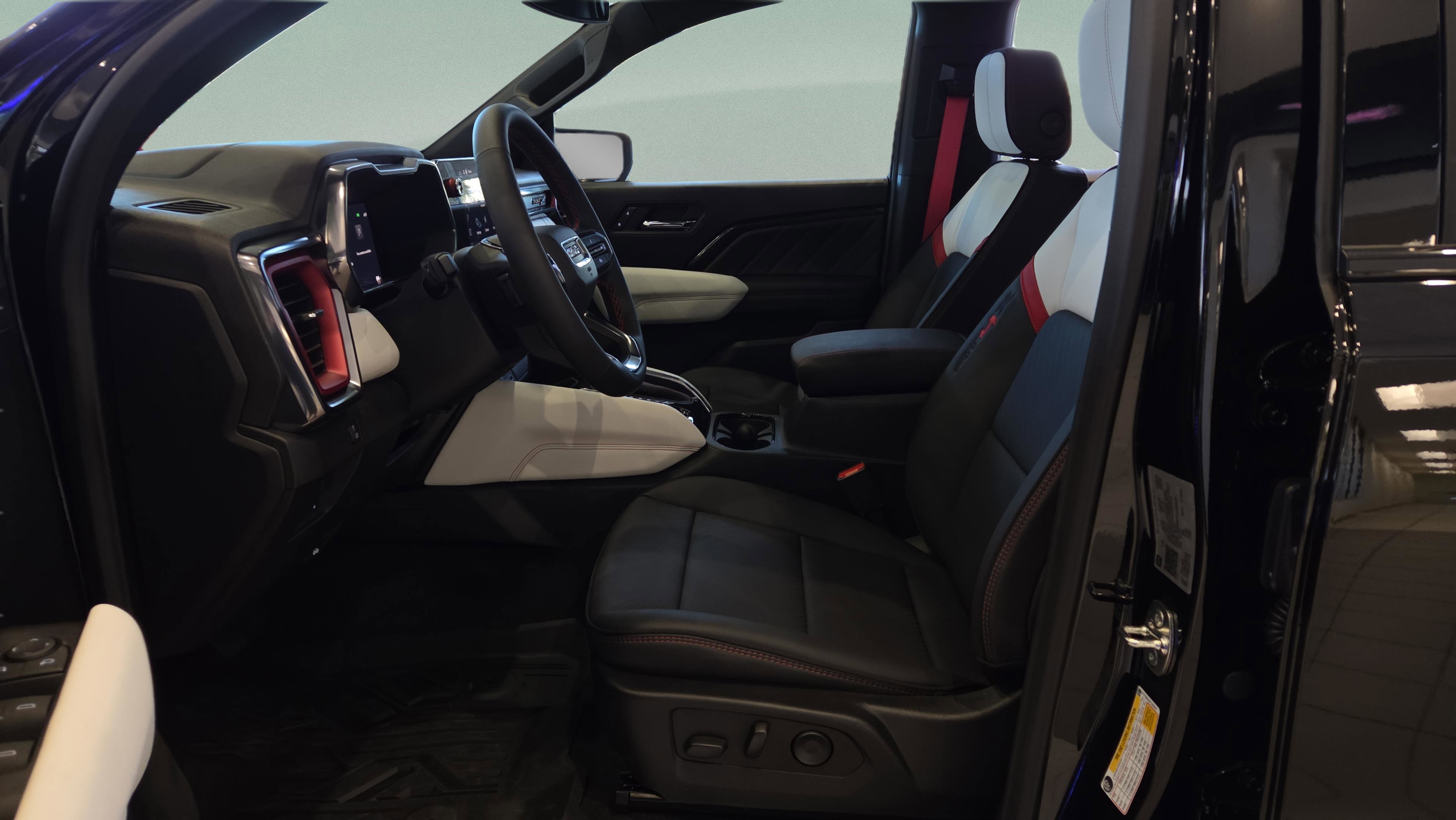 New 2026 GMC Canyon AT4X AWD/4WD image 13