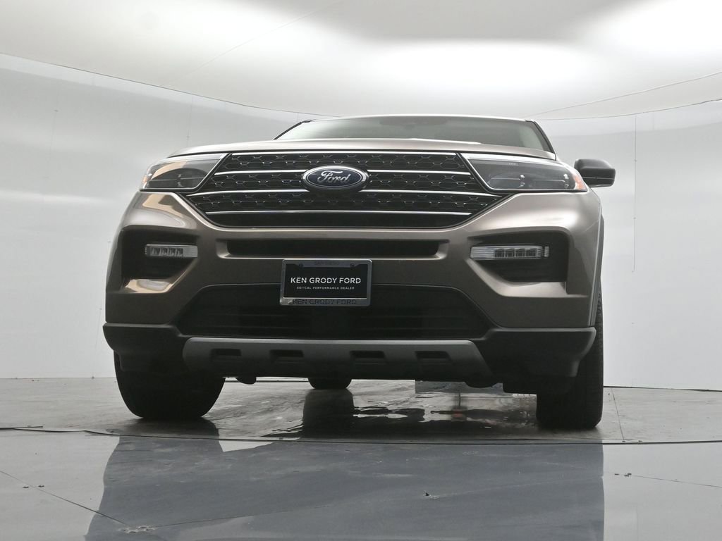 Used 2021 Ford Explorer XLT w/ Equipment Group 202A RWD image 44