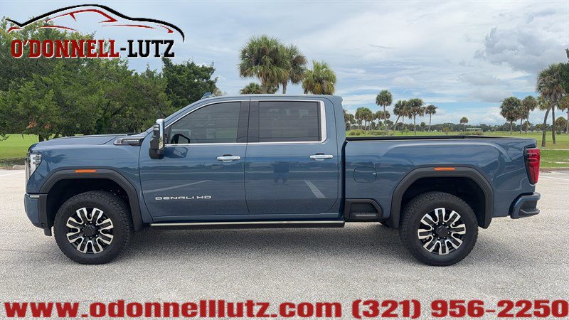 Used 2026 GMC Sierra 2500 Denali Ultimate AWD/4WD image 3