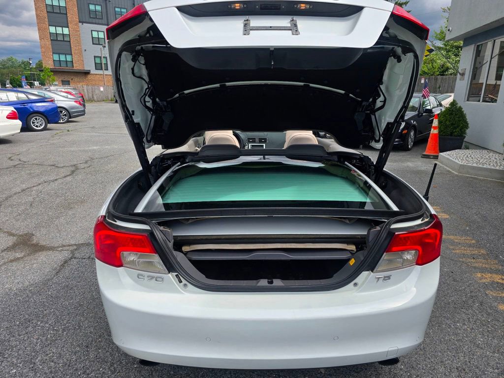 Used 2011 Volvo C70 T5 w/ Convenience Pkg FWD image 22