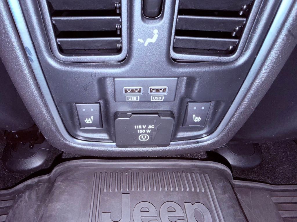 Used 2015 Jeep Grand Cherokee Limited AWD/4WD image 13