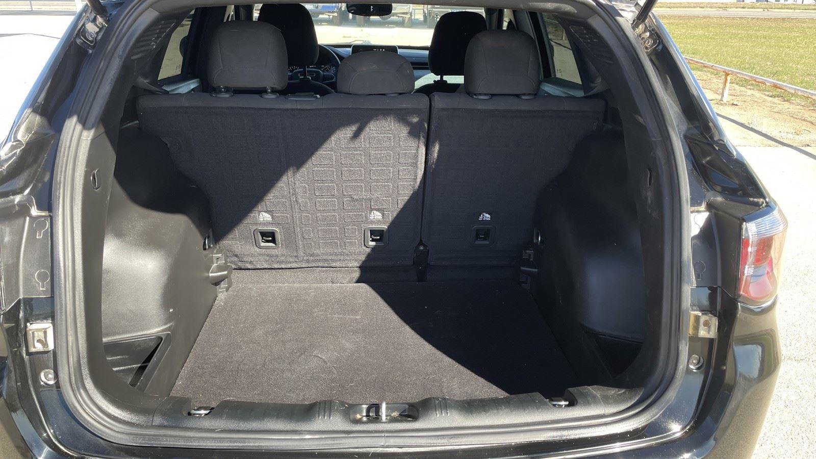 Used 2025 Jeep Compass Sport image 29