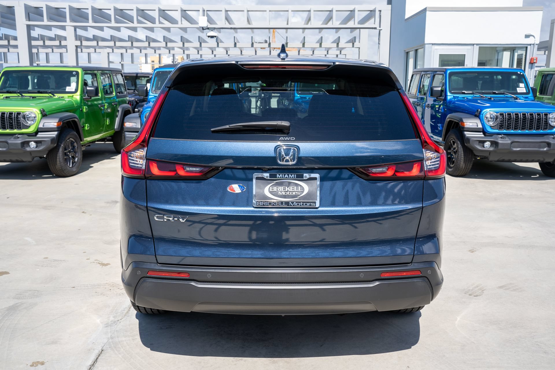 Used 2023 Honda CR-V EX-L image 6