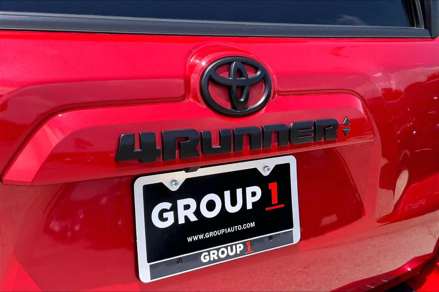 Used 2023 Toyota 4Runner SR5 Premium w/ Moonroof Package AWD/4WD image 31