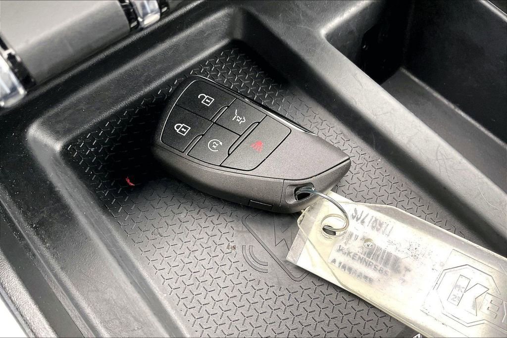 Used 2025 GMC Acadia Elevation image 36