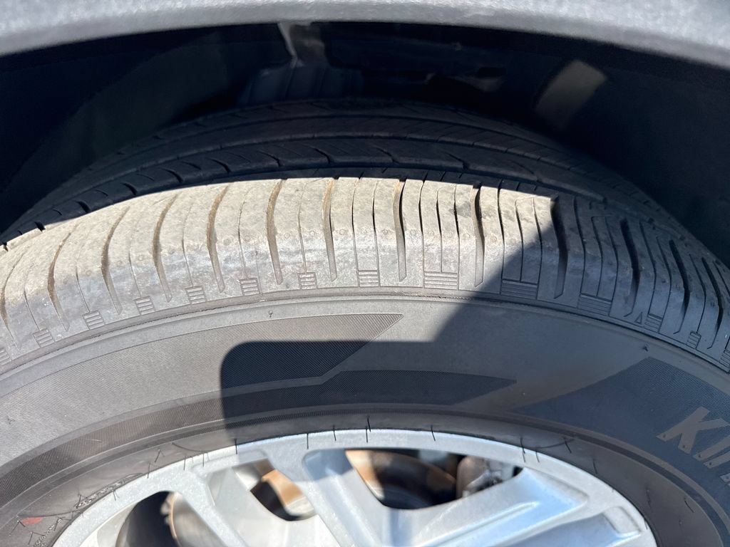 Used 2026 Ford Explorer Active RWD image 23