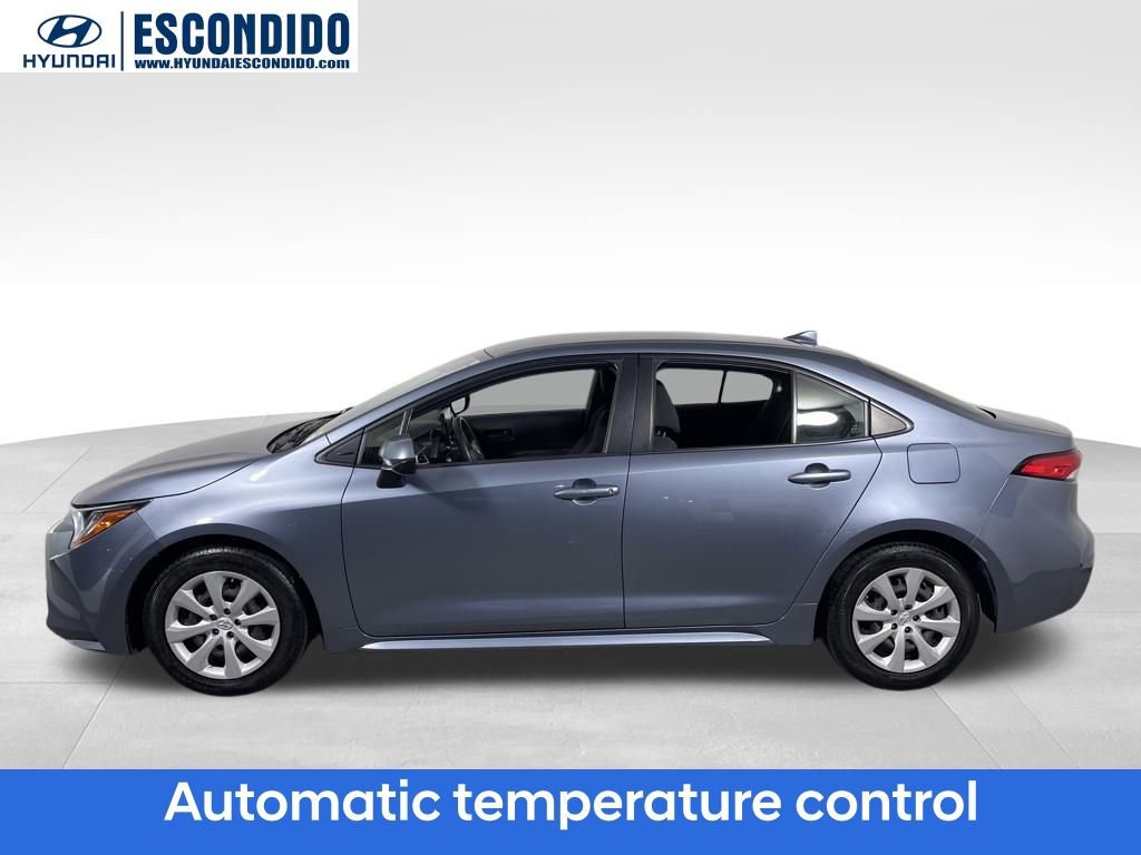 Used 2022 Toyota Corolla LE image 3