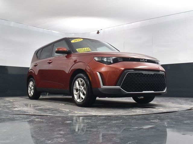 Used 2023 Kia Soul LX w/ Option Group 015 image 39