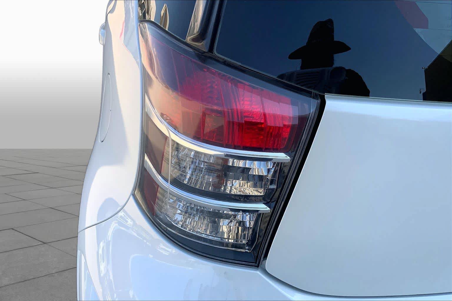 Used 2012 Scion iQ w/ Rear Speaker Pkg FWD image 22