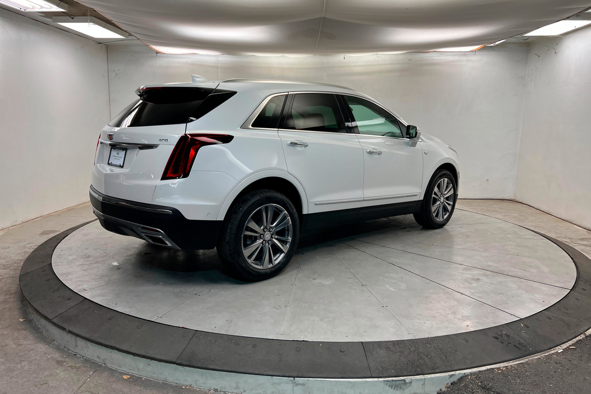 New 2026 Cadillac XT5 Premium Luxury w/ Driver Assist Package image 6