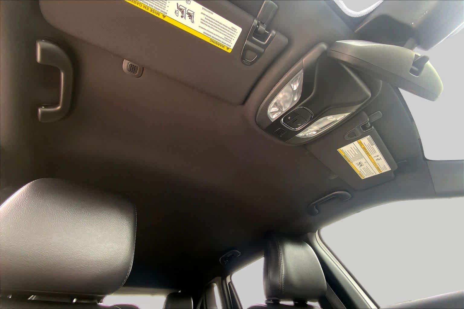 Used 2024 Jeep Compass Latitude AWD/4WD image 14