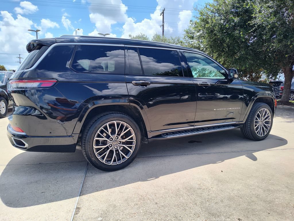 Used 2021 Jeep Grand Cherokee L Summit AWD/4WD image 13