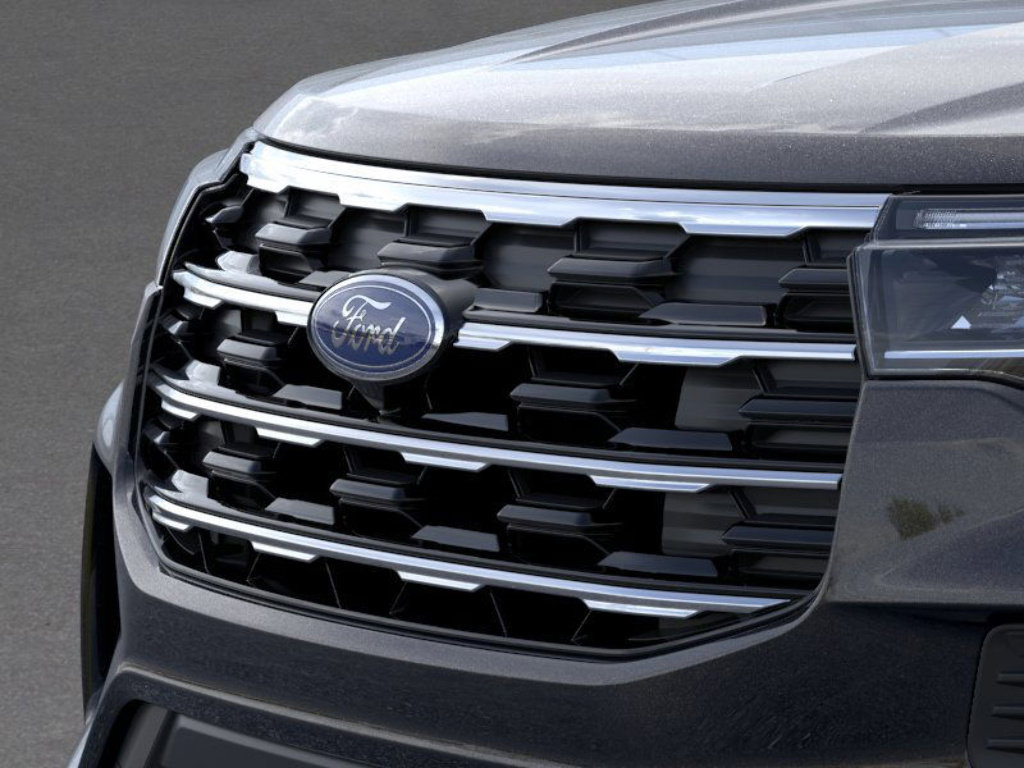 Used 2026 Ford Explorer Active AWD/4WD image 17