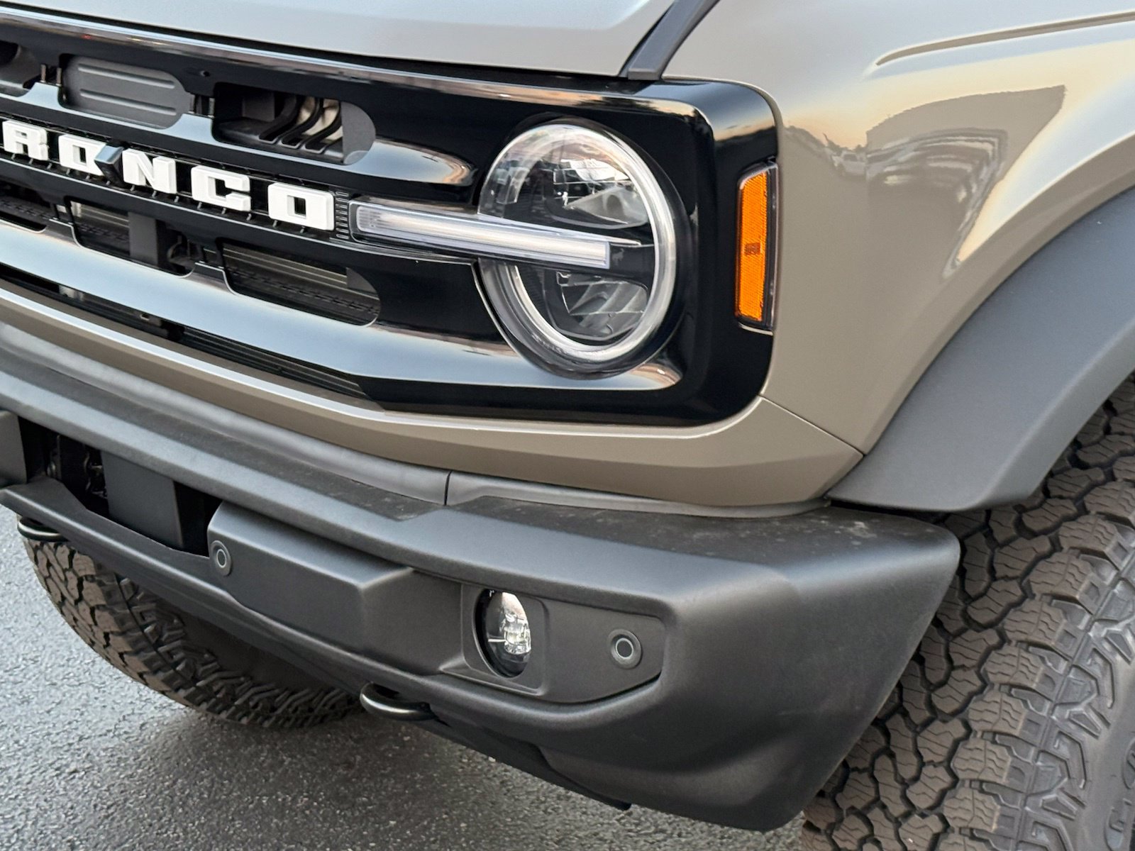 New 2026 Ford Bronco Outer Banks w/ Sasquatch Package AWD/4WD image 12