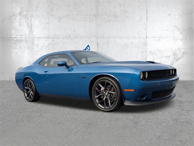 Used 2023 Dodge Challenger R/T w/ Blacktop Package image 2