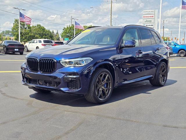 Used 2022 BMW X5 M50i w/ Executive Package AWD/4WD image 2
