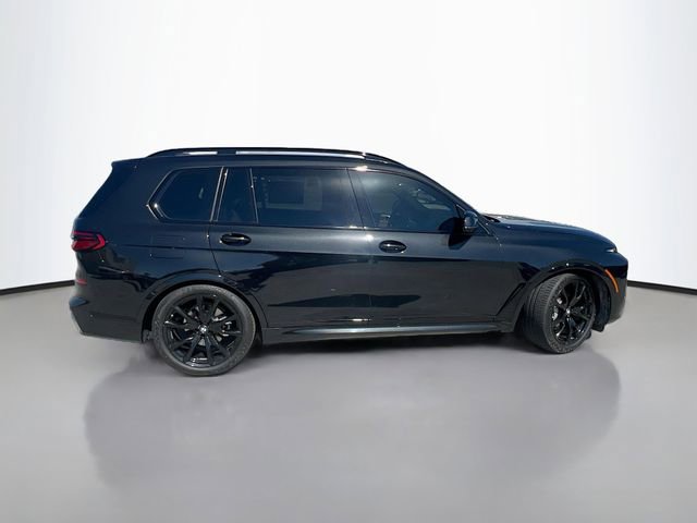 Used 2023 BMW X7 xDrive40i w/ M Sport Package image 9