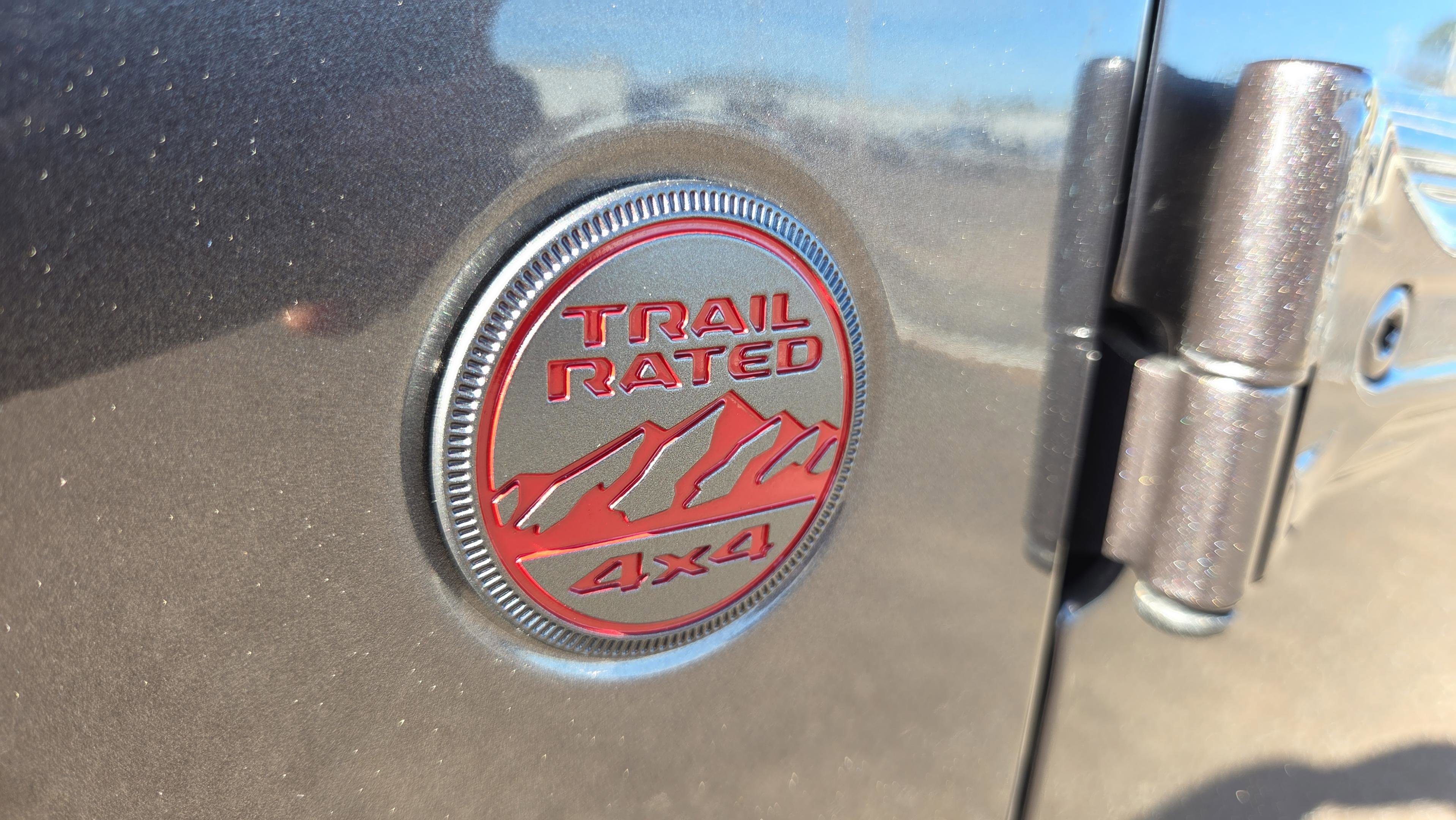 Used 2025 Jeep Wrangler Unlimited Rubicon w/ Technology Group image 13