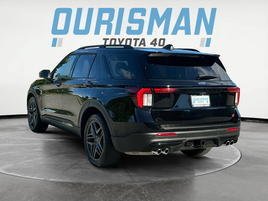 Used 2025 Ford Explorer ST AWD/4WD image 5