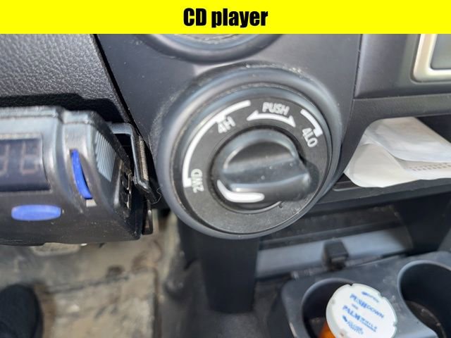 Used 2017 Nissan Titan S image 11