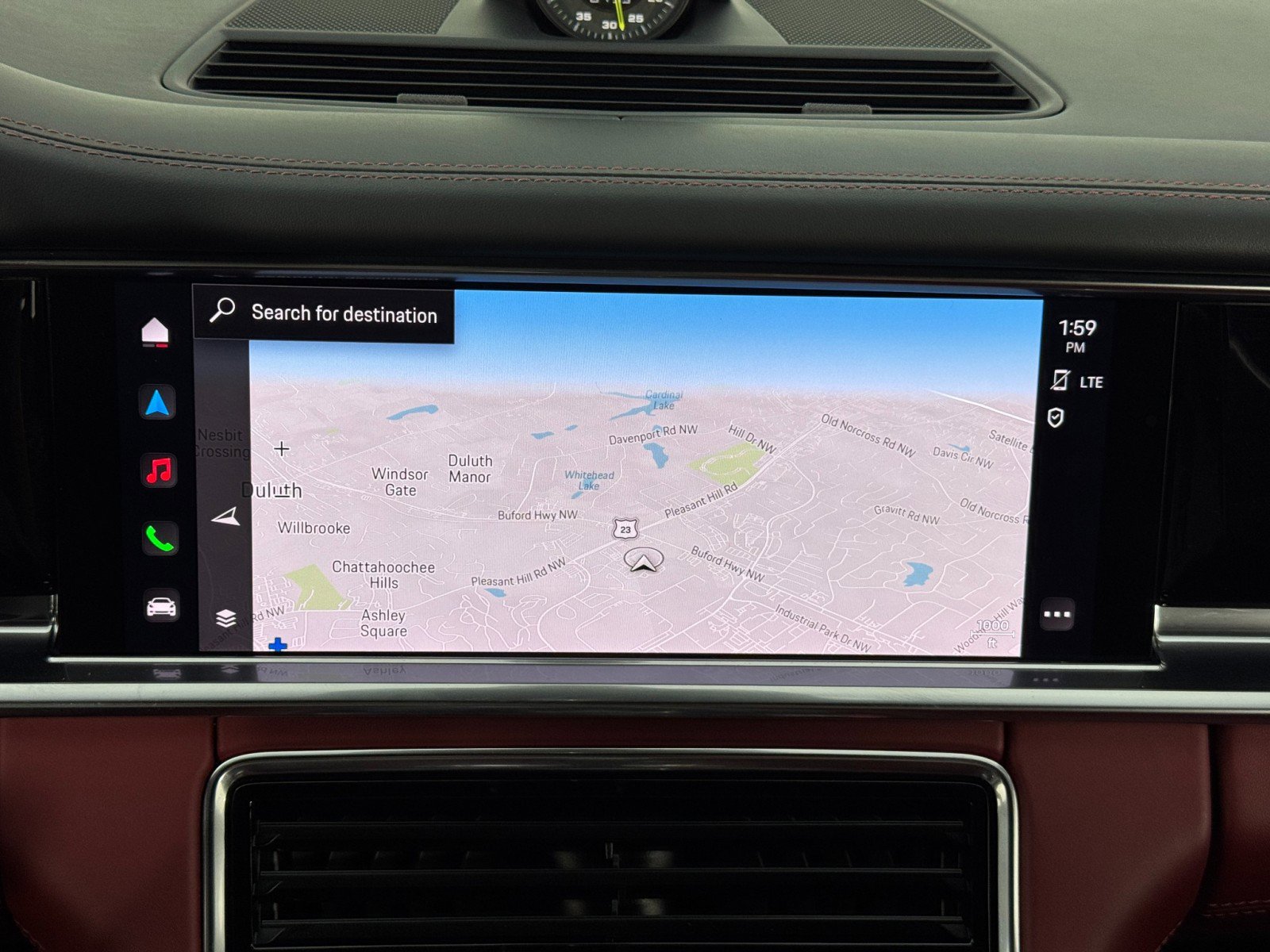 Used 2022 Porsche Panamera 4 w/ Premium Package AWD/4WD image 26