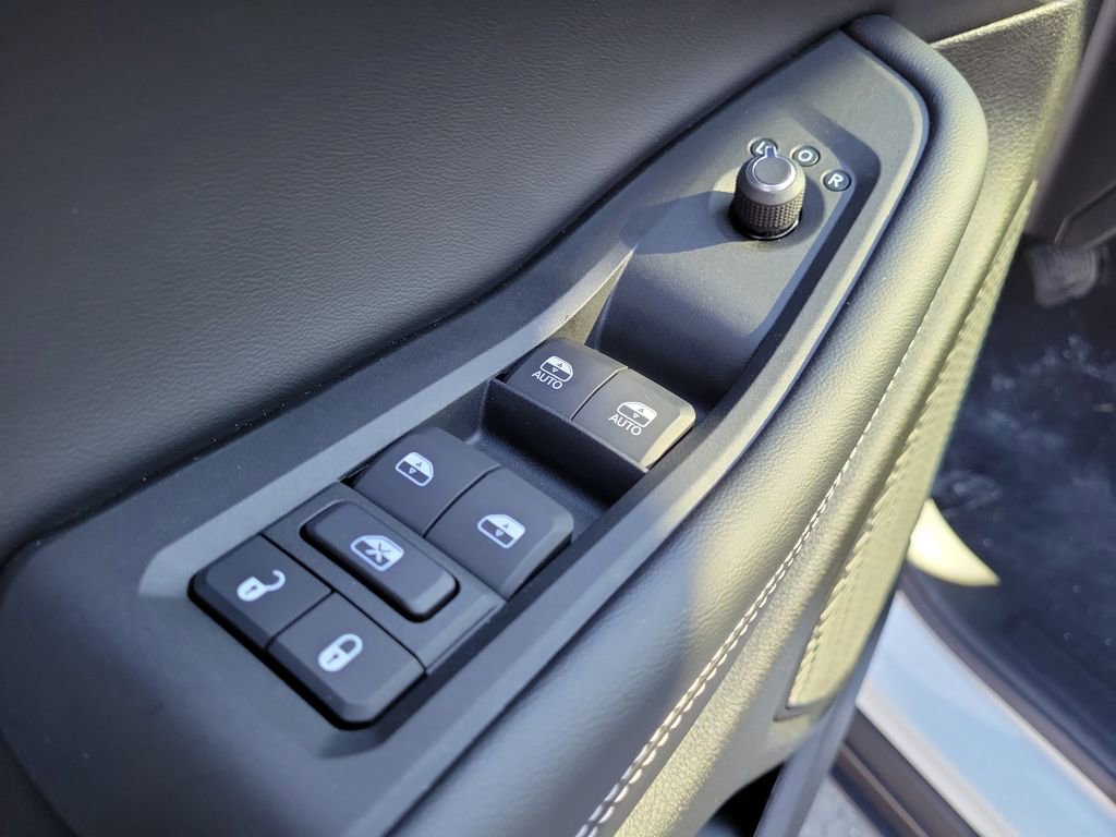 New 2025 Jeep Grand Cherokee Laredo X image 18