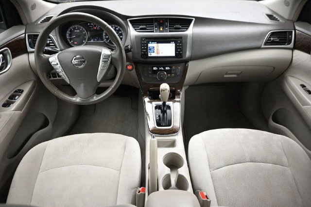 Used 2013 Nissan Sentra SL w/ Premium Pkg FWD image 10