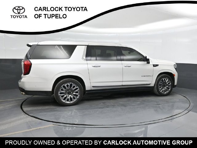 Used 2024 GMC Yukon XL Denali Ultimate AWD/4WD image 4