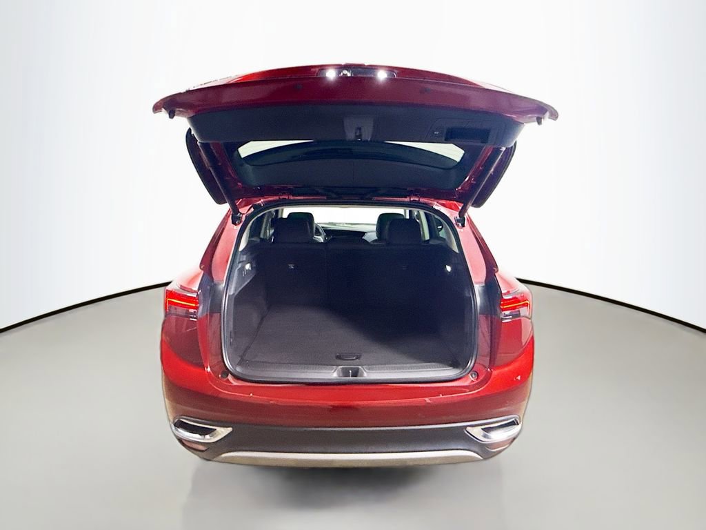 Used 2022 Buick Envision Essence w/ Technology Package I FWD image 28