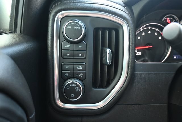 Used 2022 Chevrolet Silverado 1500 LT Trail Boss w/ Bed Protection Package AWD/4WD image 39