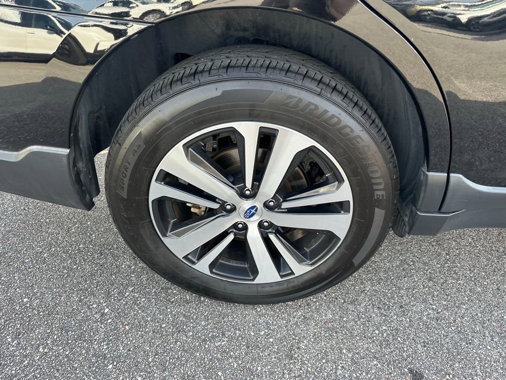 Used 2019 Subaru Outback 2.5i Limited image 5