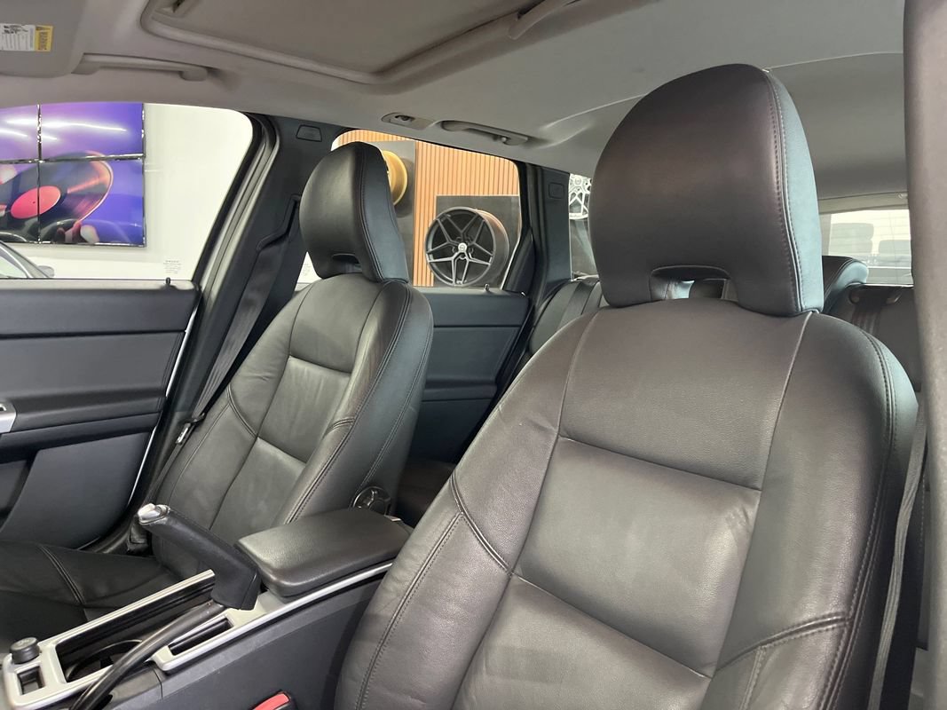Used 2011 Volvo V50 T5 w/ Preferred Pkg FWD image 37
