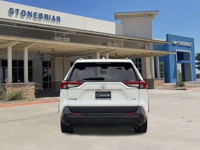 Used 2023 Toyota RAV4 XLE image 6